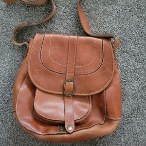 SOLID LEATHER Patricia Nash satchel!